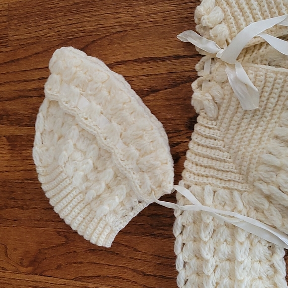 Vintage Handmade Knit Baby Sweater and Bonnet Set - Picture 3 of 11